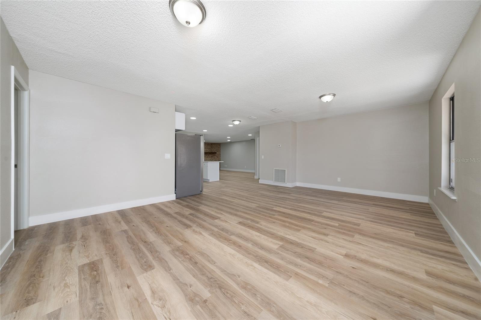 986 SWEETBRIER DRIVE