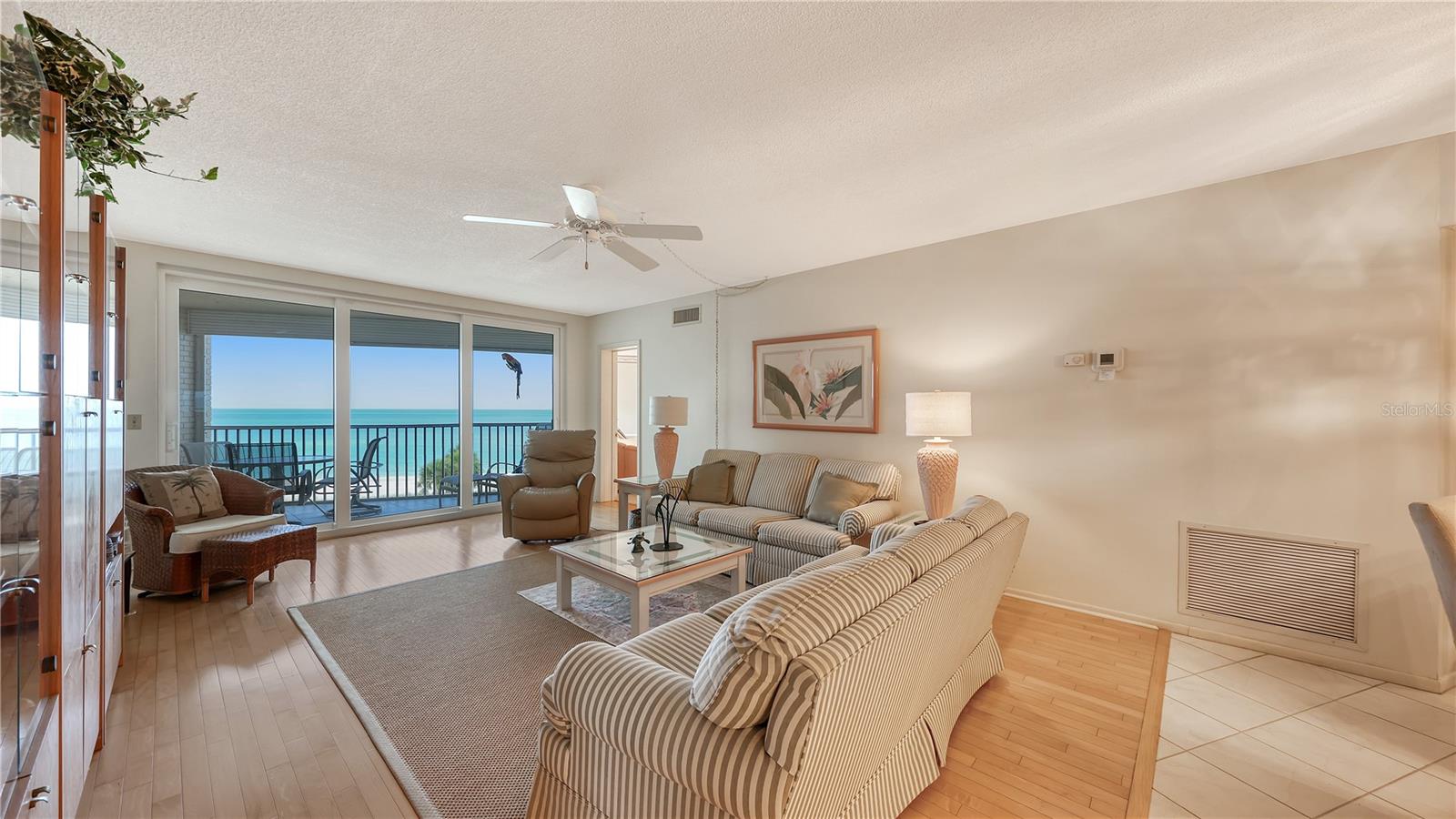 WESTCHESTER APTS - Residential