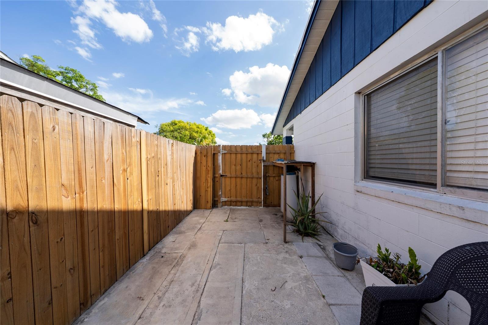 COUNTRYSIDE - Residential