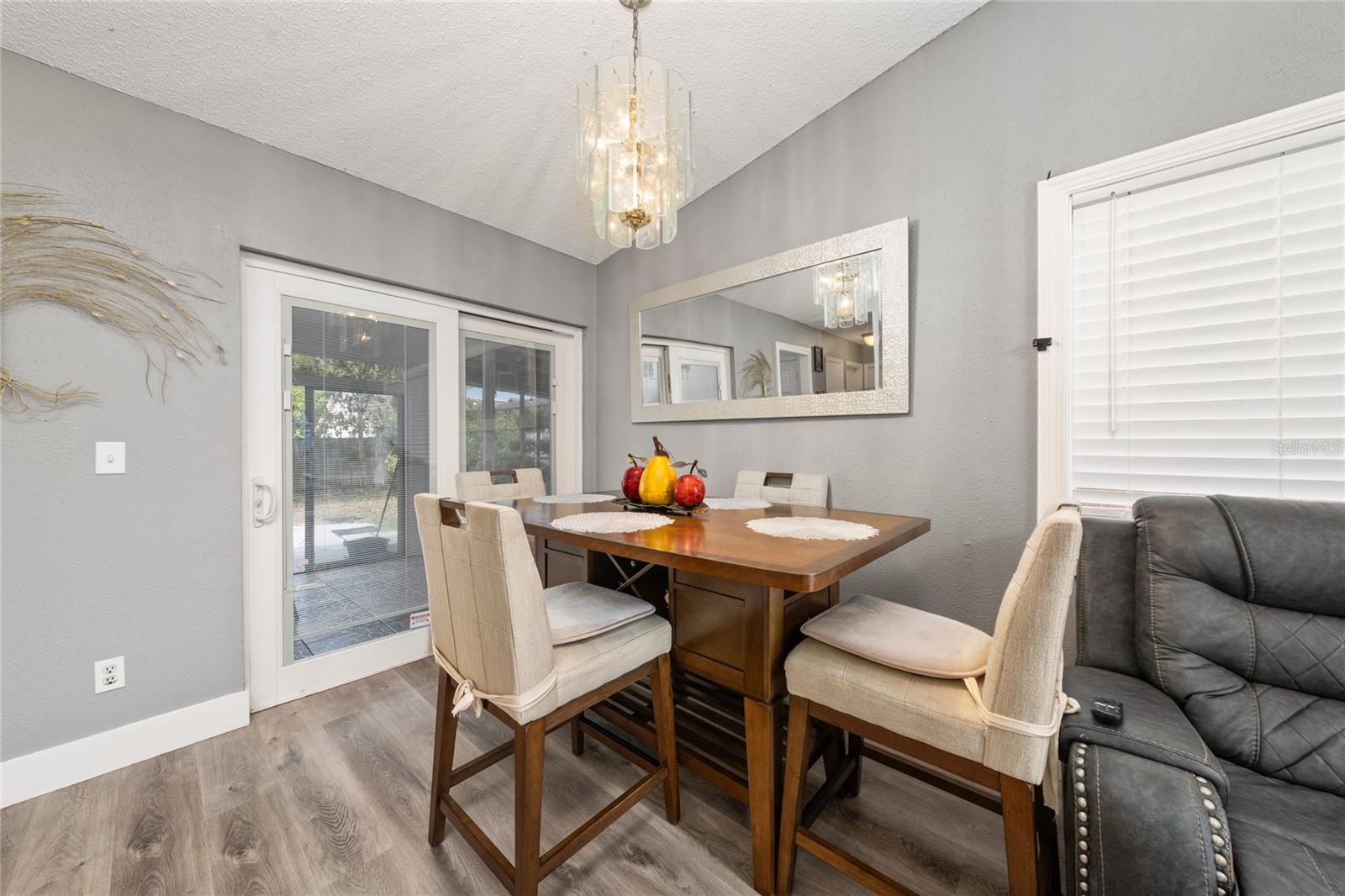 COUNTRYSIDE - Residential