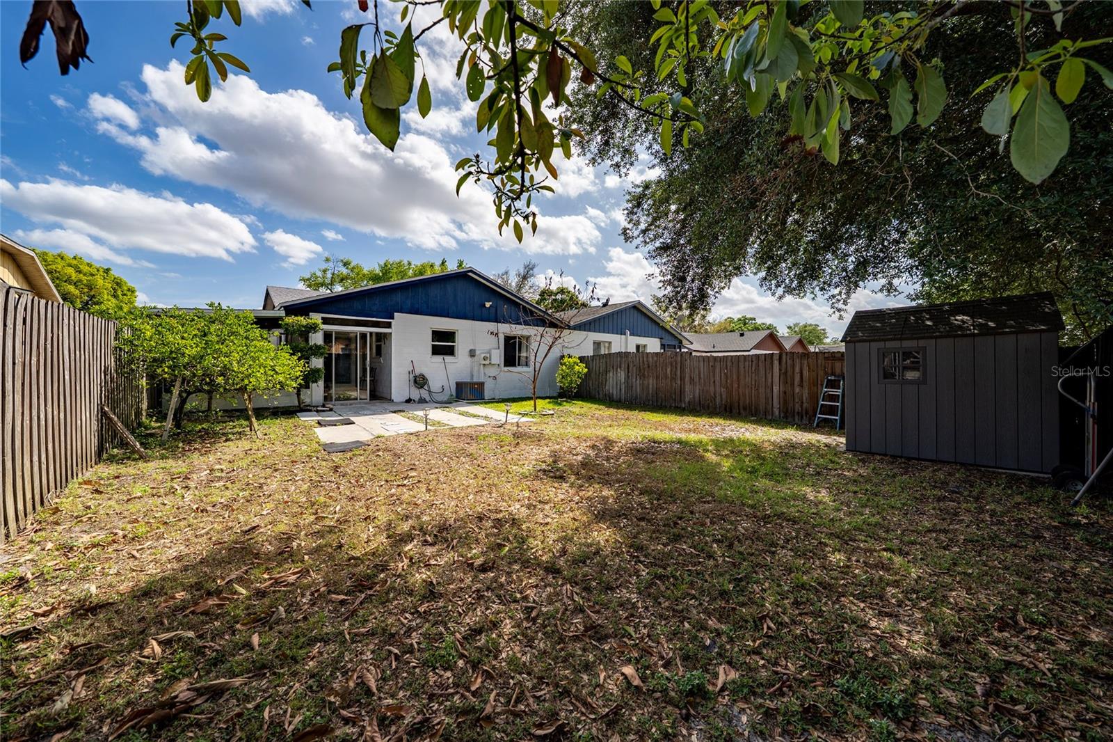 COUNTRYSIDE - Residential