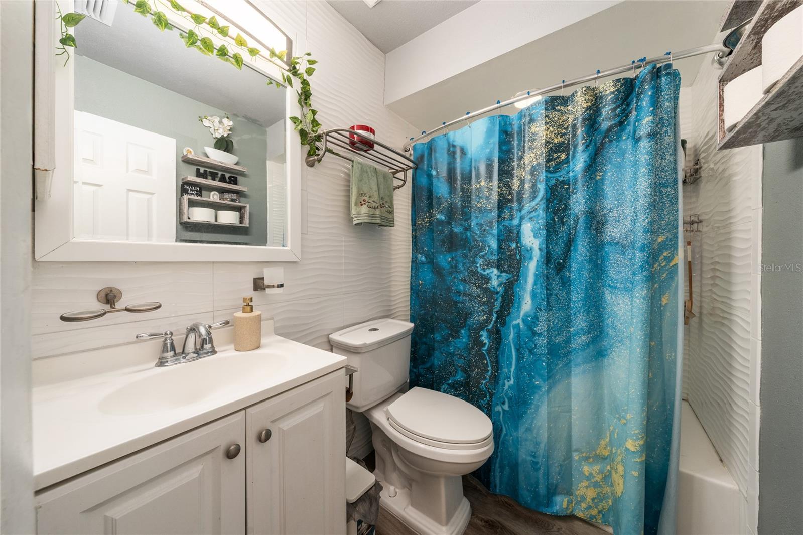 COUNTRYSIDE - Residential