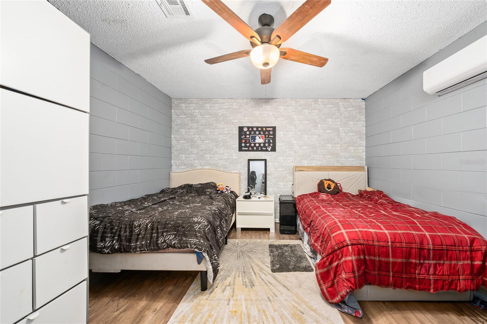 COUNTRYSIDE - Residential