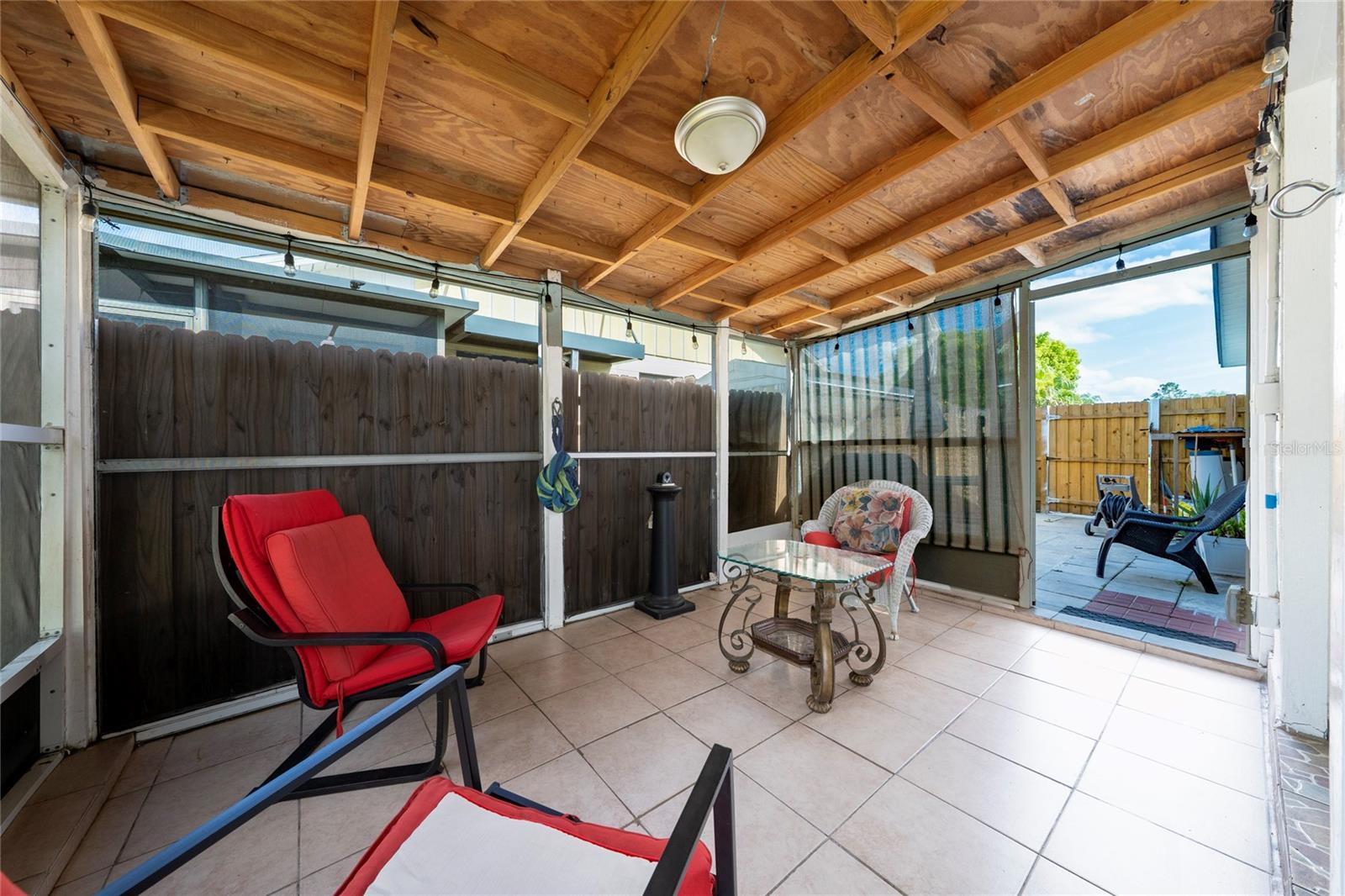 COUNTRYSIDE - Residential