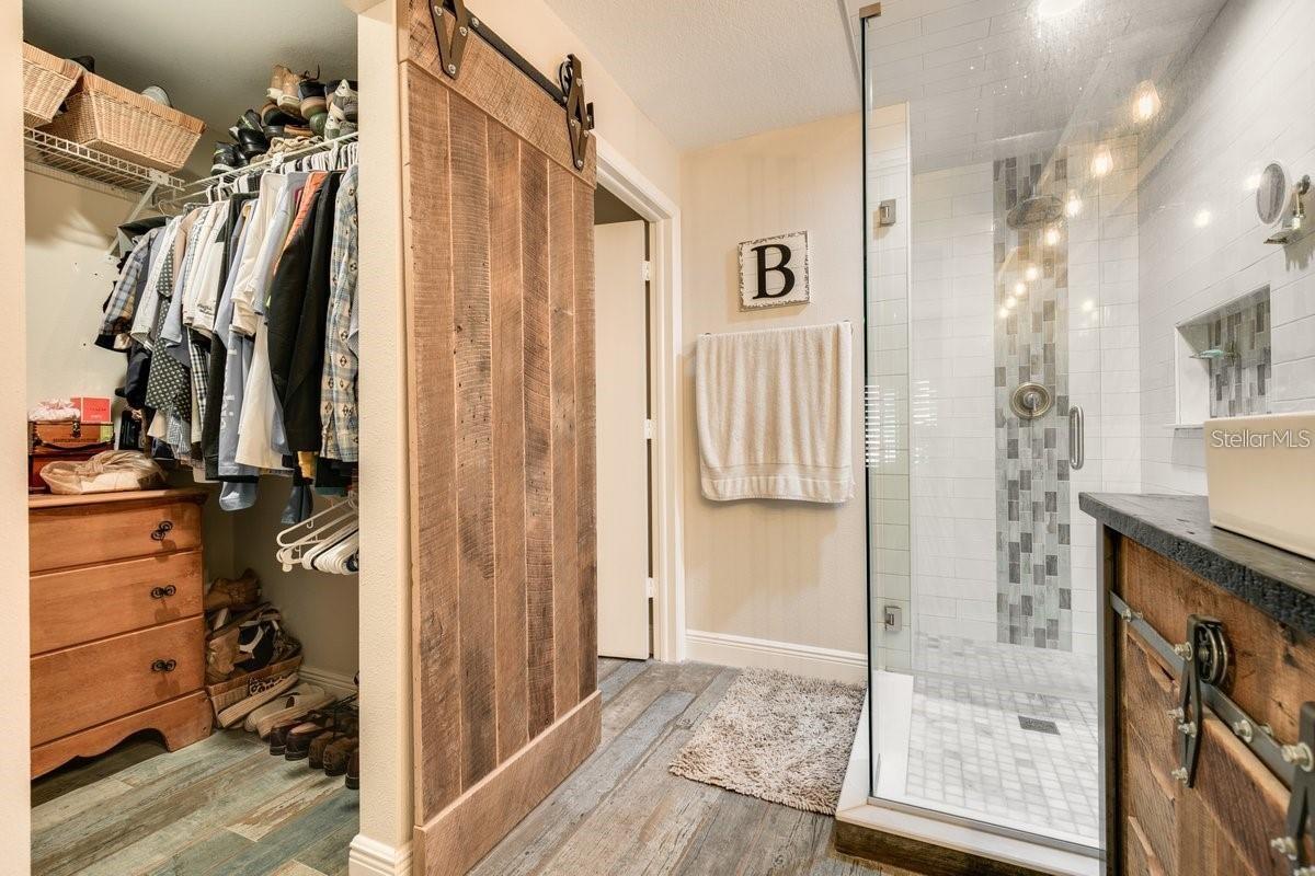 LANDMARK OAKS CONDO - Residential Lease