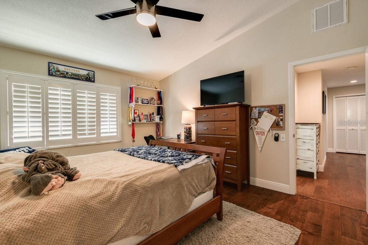 LANDMARK OAKS CONDO - Residential Lease