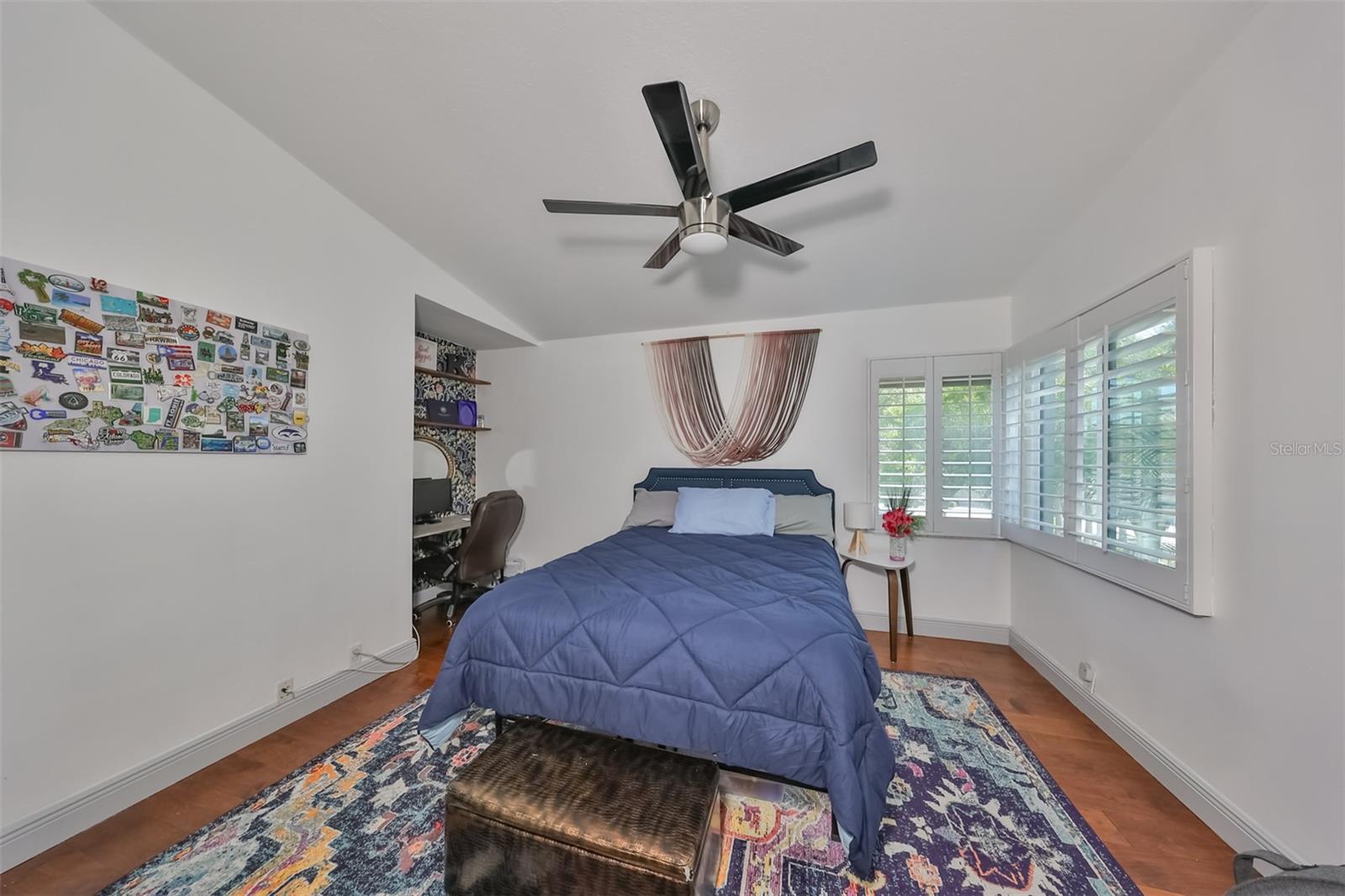 LANDMARK OAKS CONDO - Residential Lease