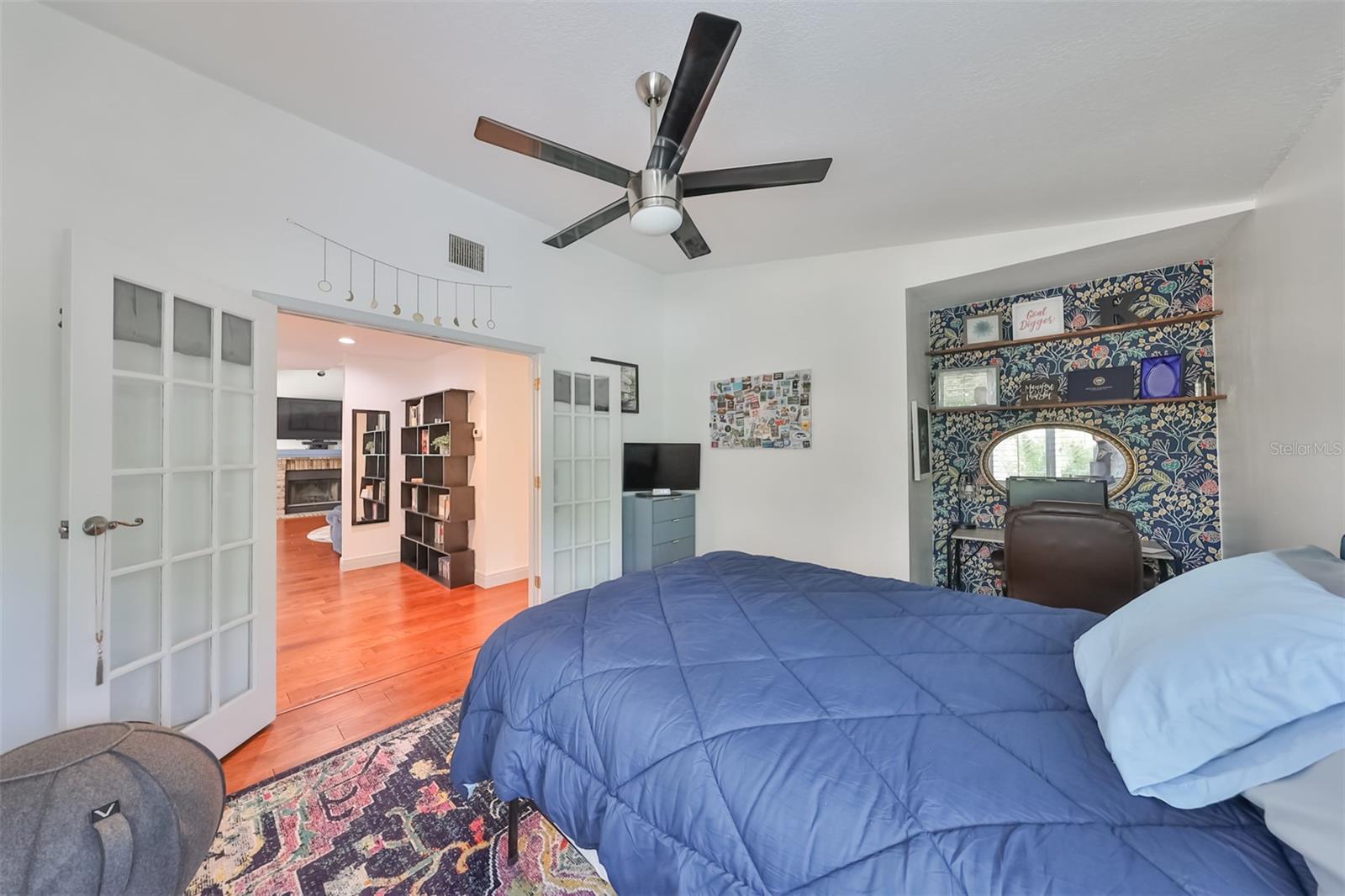 LANDMARK OAKS CONDO - Residential Lease