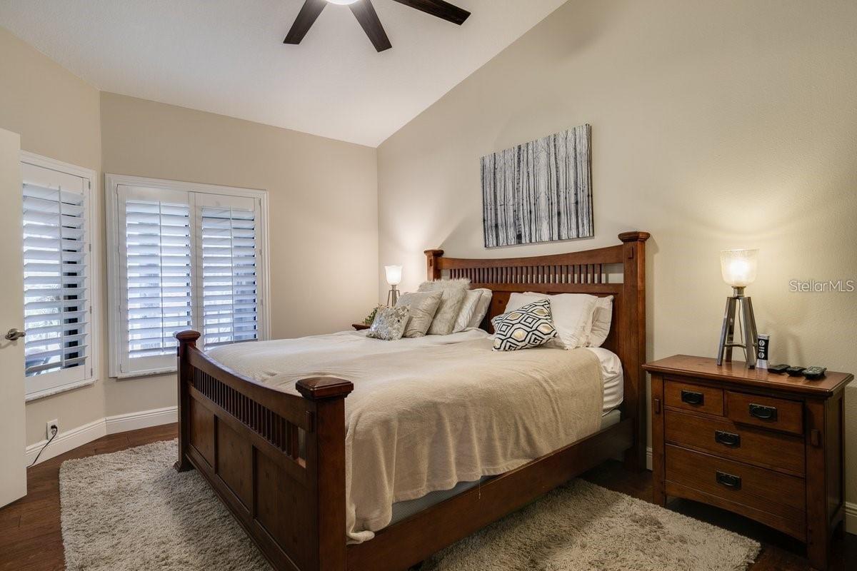 LANDMARK OAKS CONDO - Residential Lease