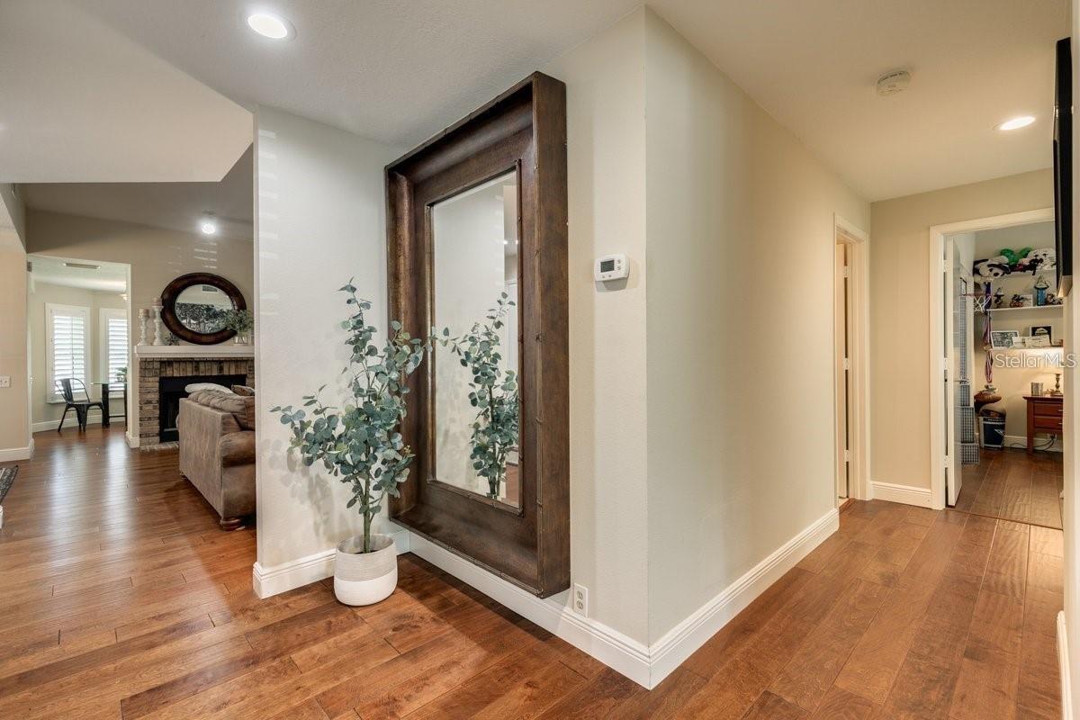 LANDMARK OAKS CONDO - Residential Lease