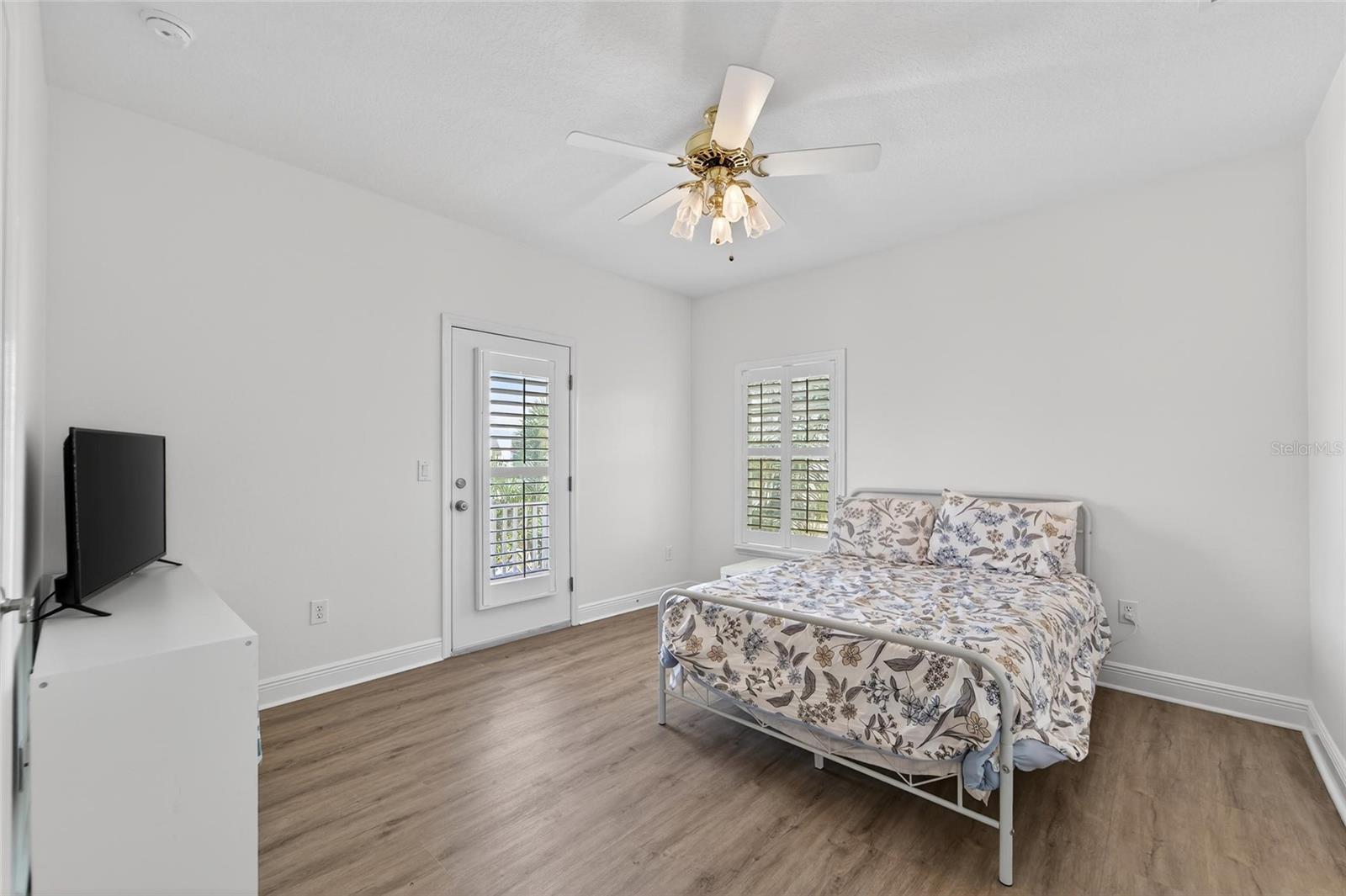 MIRABAY PH 2A-2 - Residential