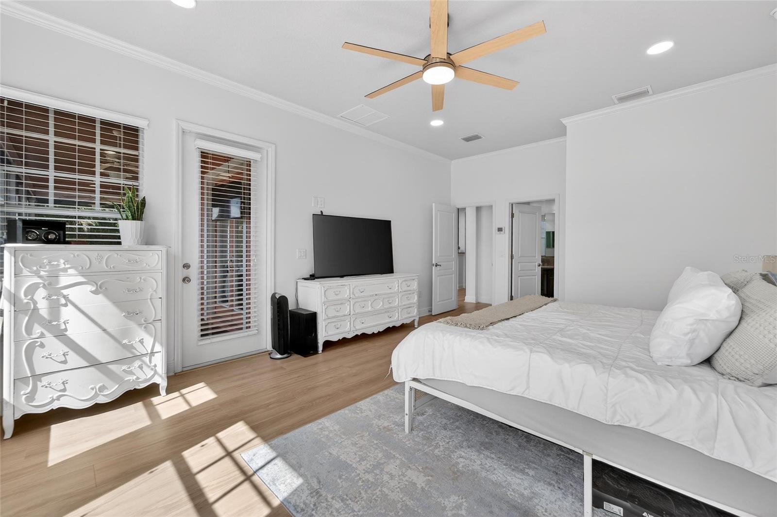 MIRABAY PH 2A-2 - Residential