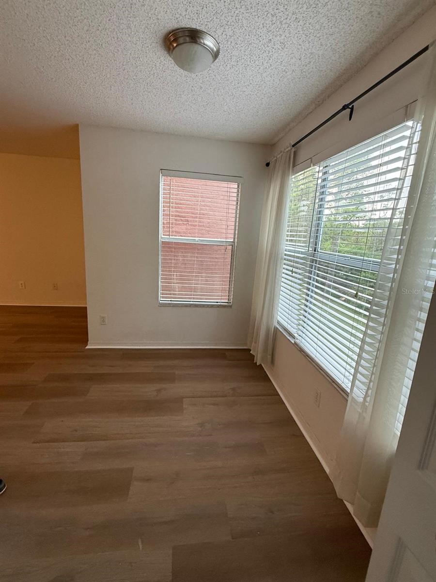 RESIDENCES AT VILLA MEDICI CONDOMINIUM 8499/4131 & - Residential Lease