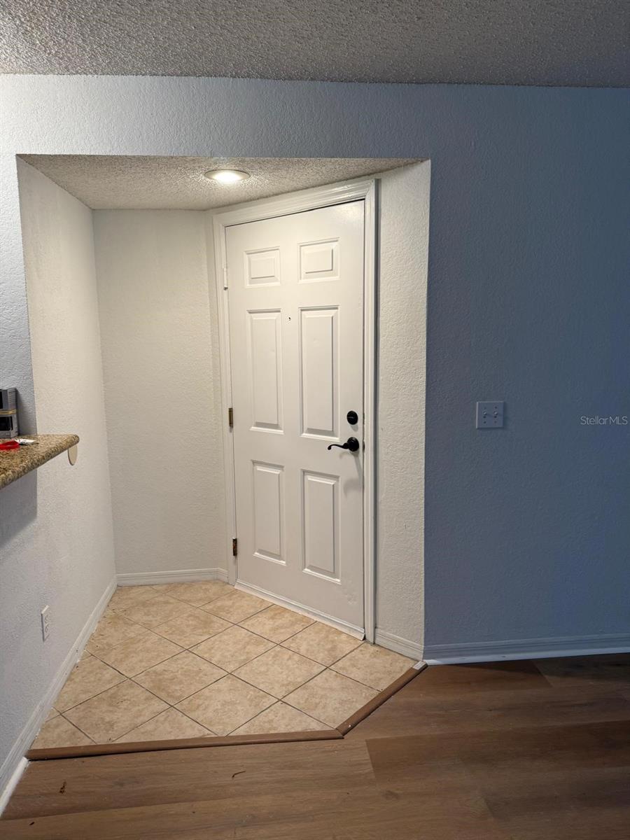 RESIDENCES AT VILLA MEDICI CONDOMINIUM 8499/4131 & - Residential Lease