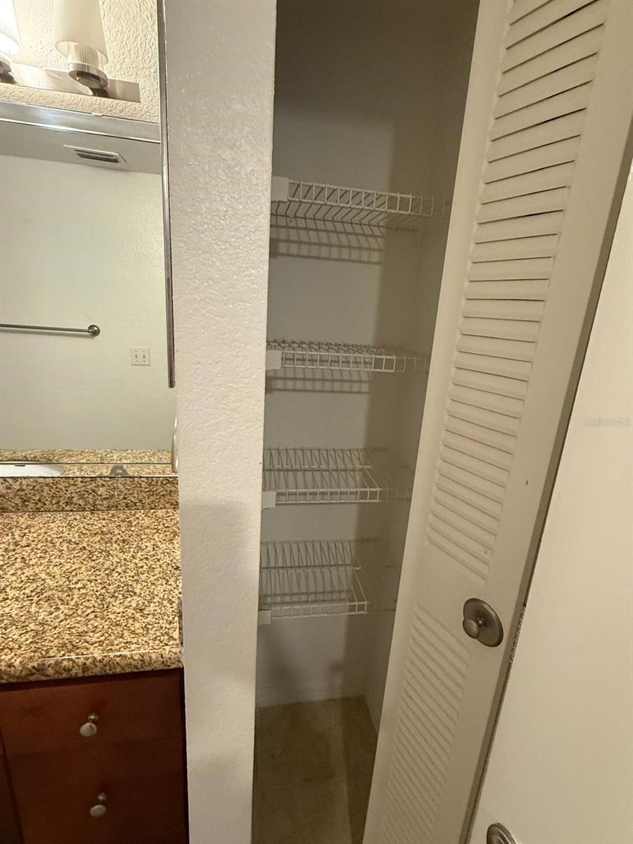 RESIDENCES AT VILLA MEDICI CONDOMINIUM 8499/4131 & - Residential Lease