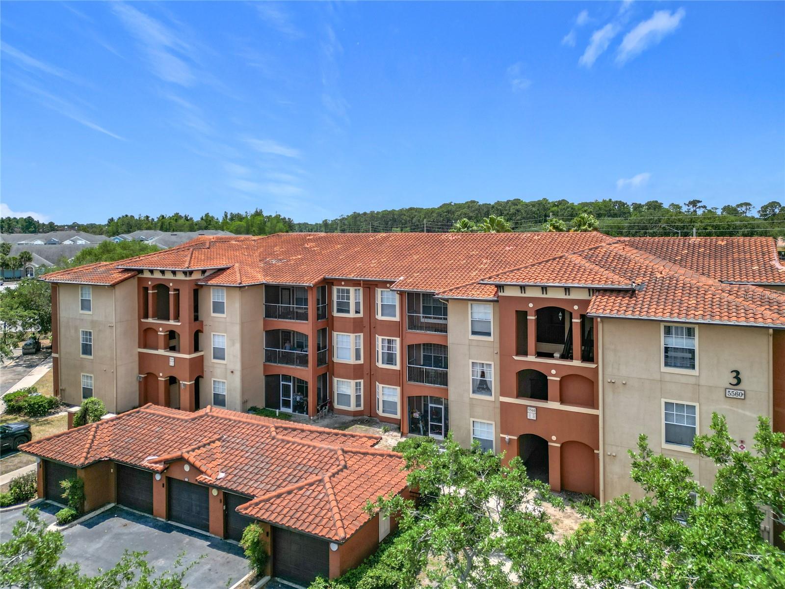 PALMS CLUB CONDO - Residential Lease