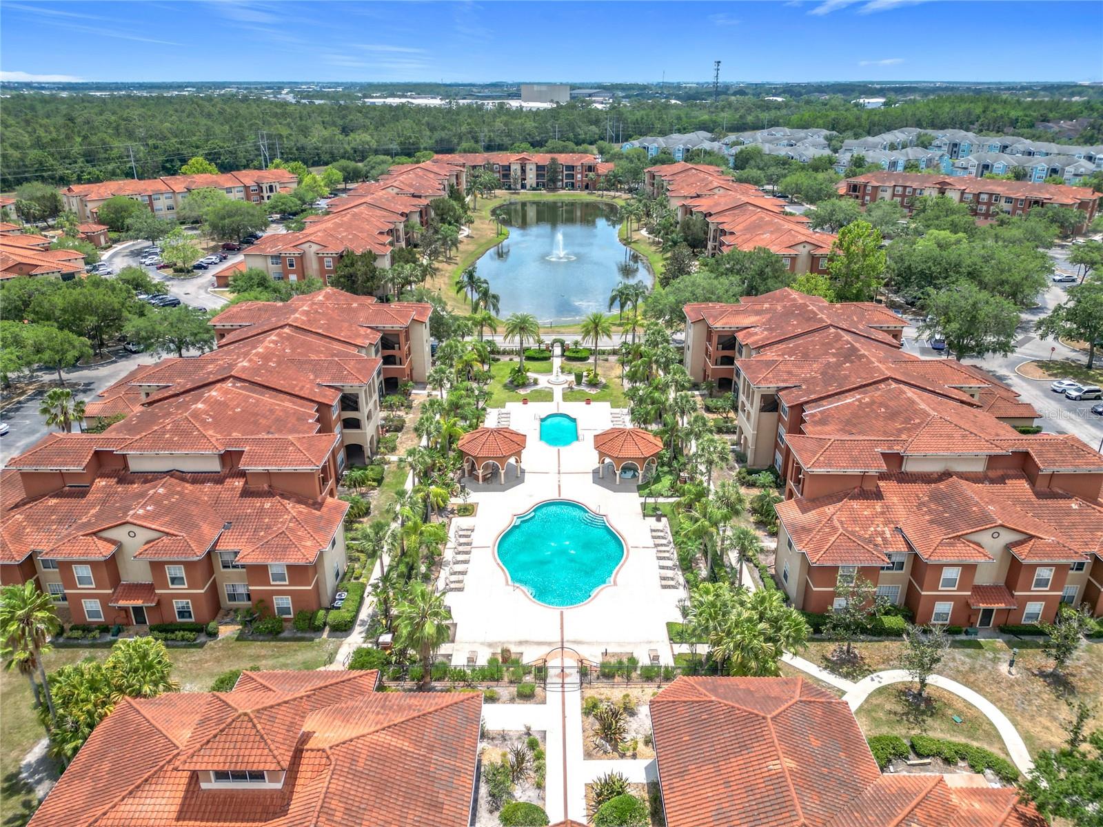 PALMS CLUB CONDO - Residential Lease