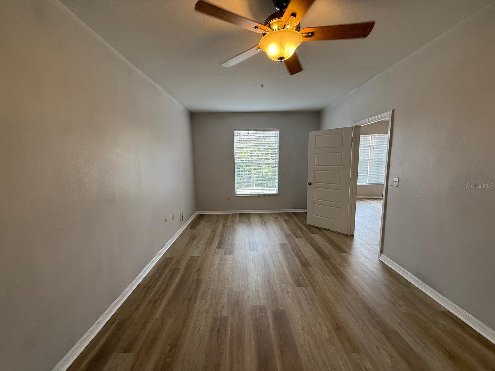 PALMS CLUB CONDO - Residential Lease