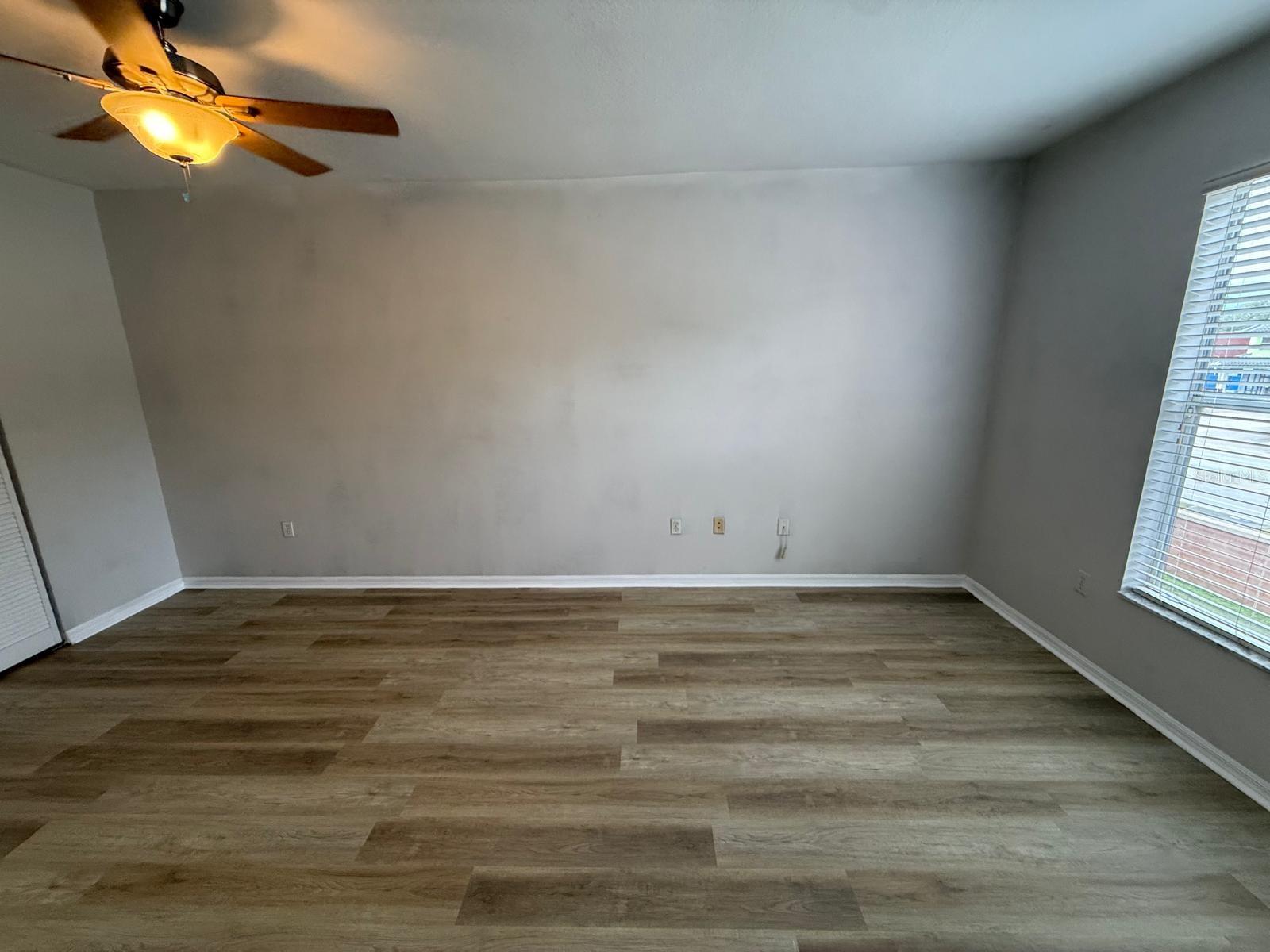 PALMS CLUB CONDO - Residential Lease