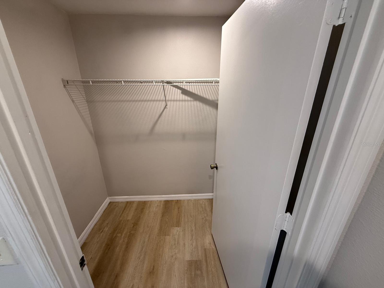 PALMS CLUB CONDO - Residential Lease