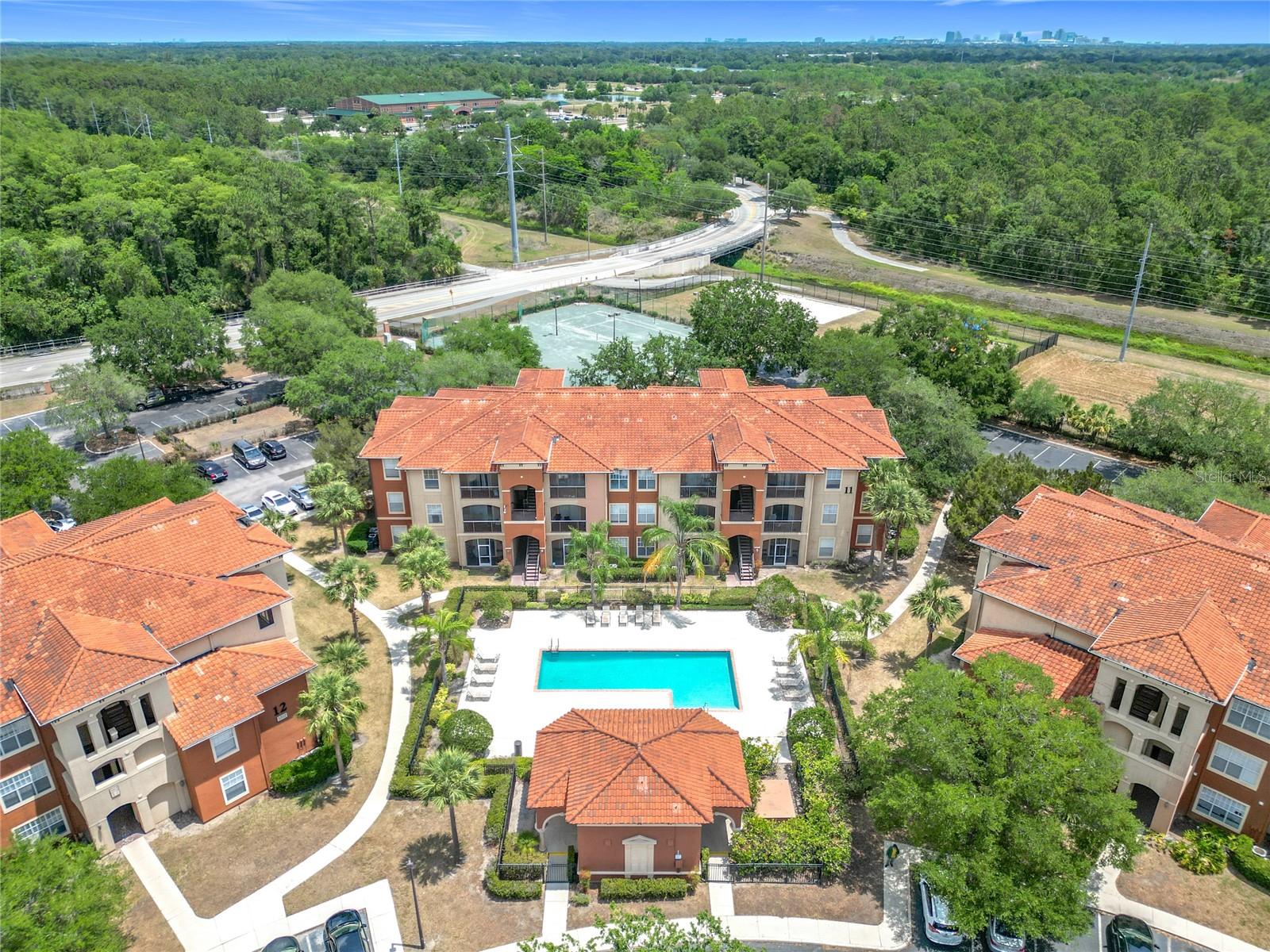 PALMS CLUB CONDO - Residential Lease