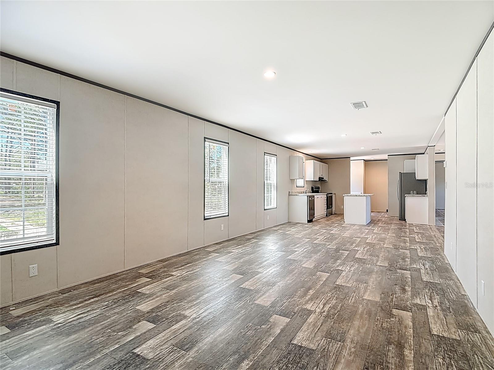 MONEYTREE RANCHETTES SUB - Residential