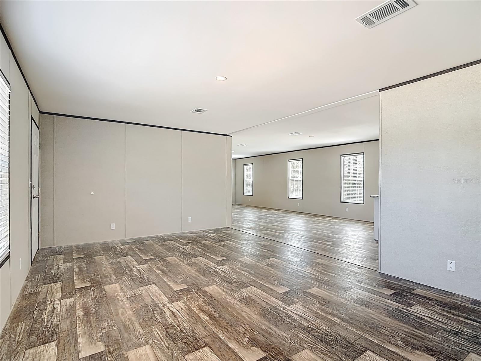 MONEYTREE RANCHETTES SUB - Residential