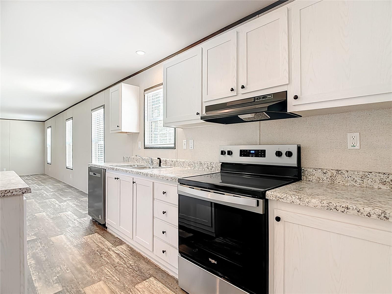 MONEYTREE RANCHETTES SUB - Residential