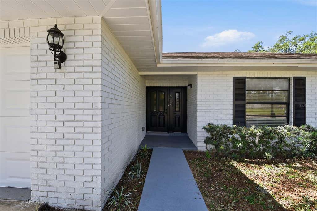Photo of 5305 E 127th Avenue, Tampa, FL 33617 (MLS # W7887084)