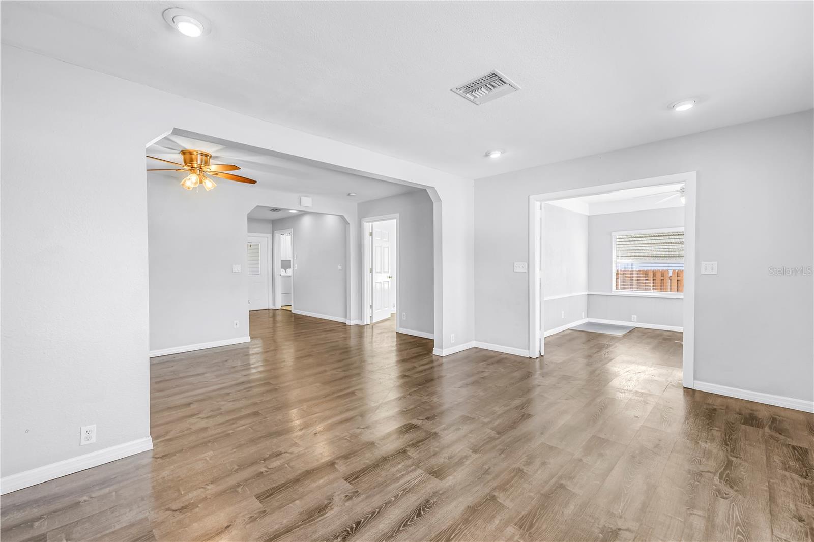 SNELL SHORES - Residential