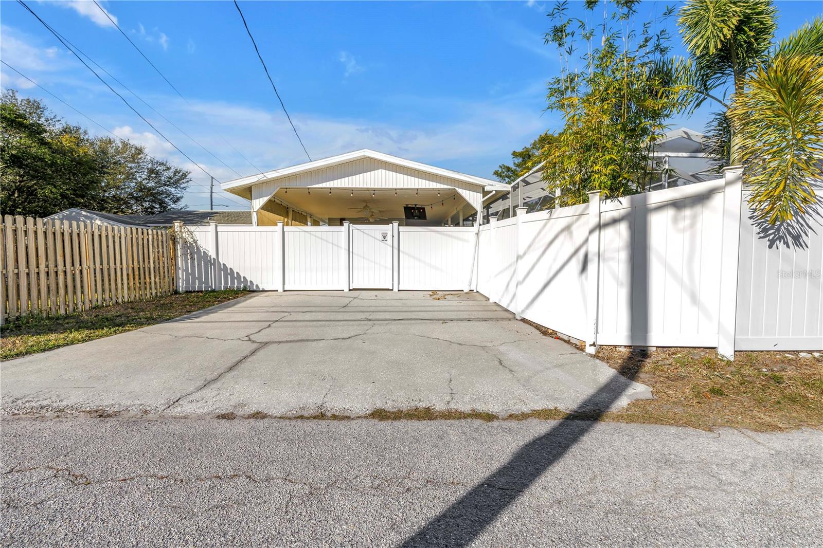 SNELL SHORES - Residential