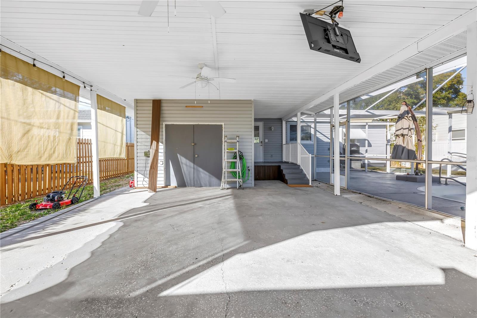 SNELL SHORES - Residential