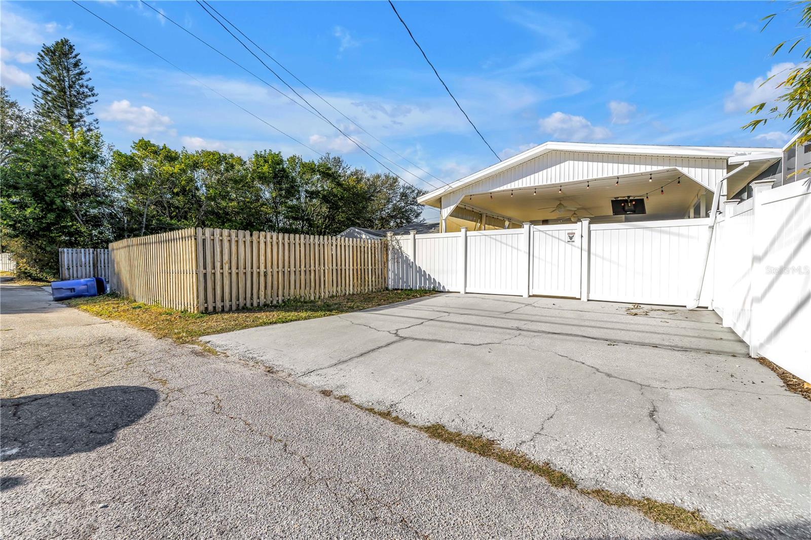 SNELL SHORES - Residential