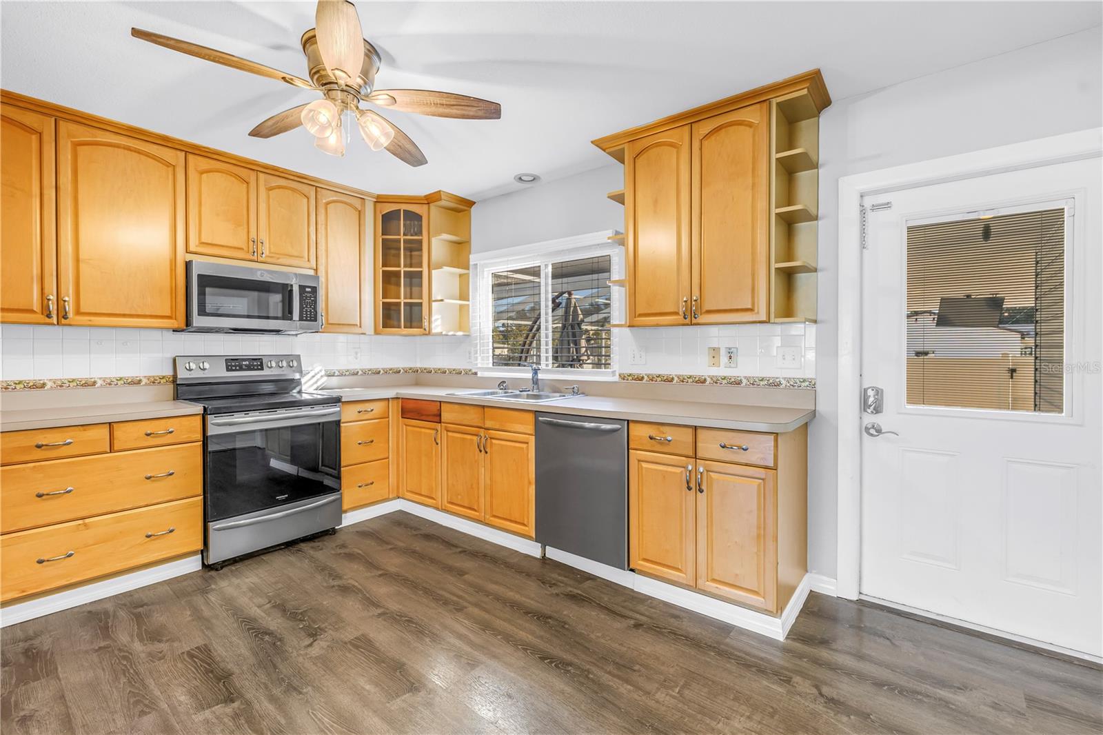 SNELL SHORES - Residential