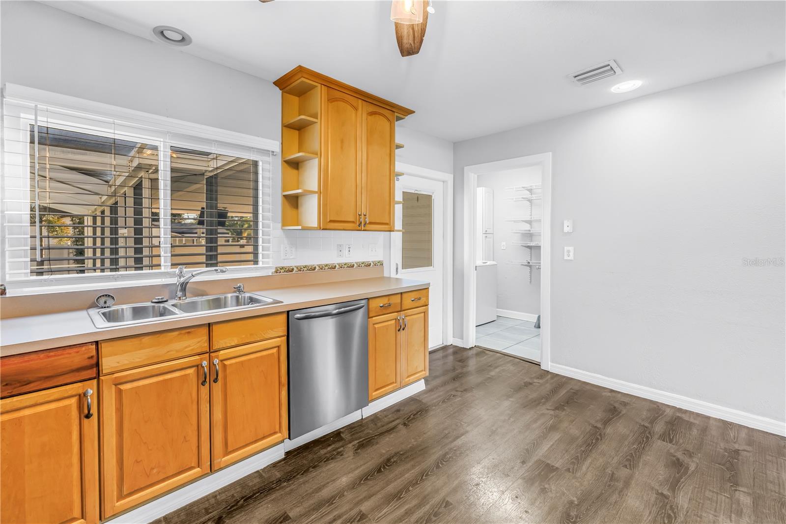 SNELL SHORES - Residential