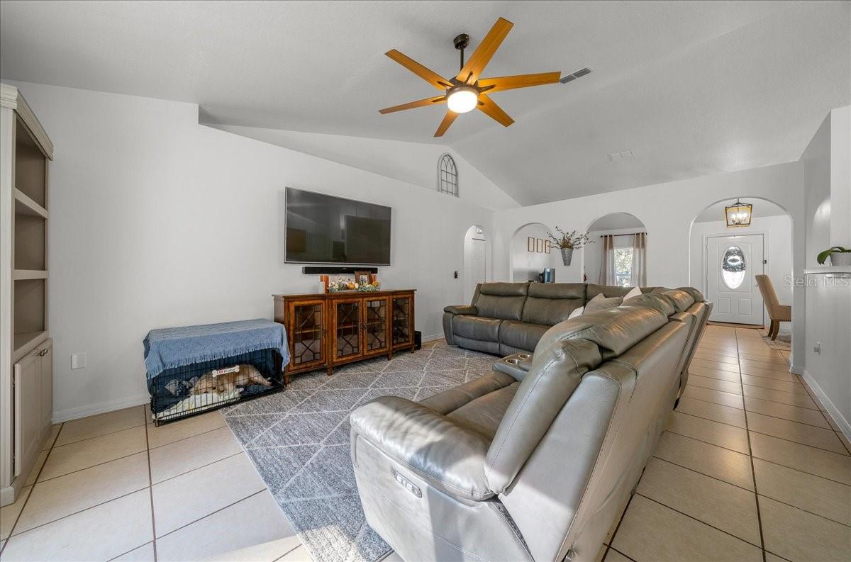 MARION OAKS UN 7 - Residential