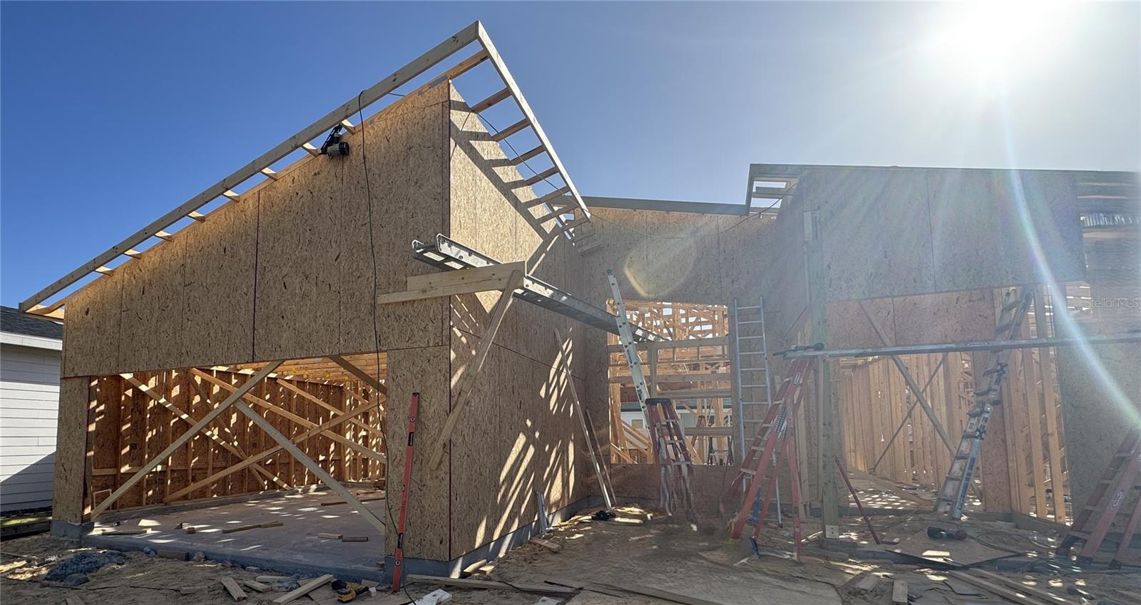 LAUREATE VILLAGE - Residential