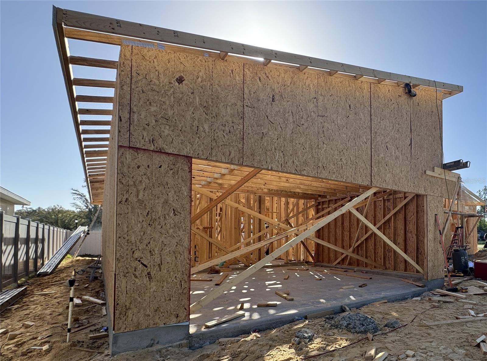 LAUREATE VILLAGE - Residential