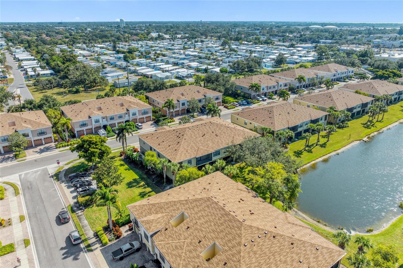 PALMA SOLA TRACE CONDO OR2185/736 - Residential