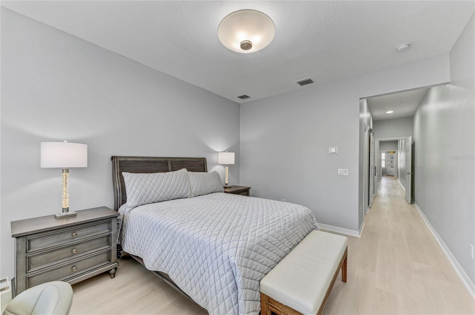 PALMA SOLA TRACE CONDO OR2185/736 - Residential