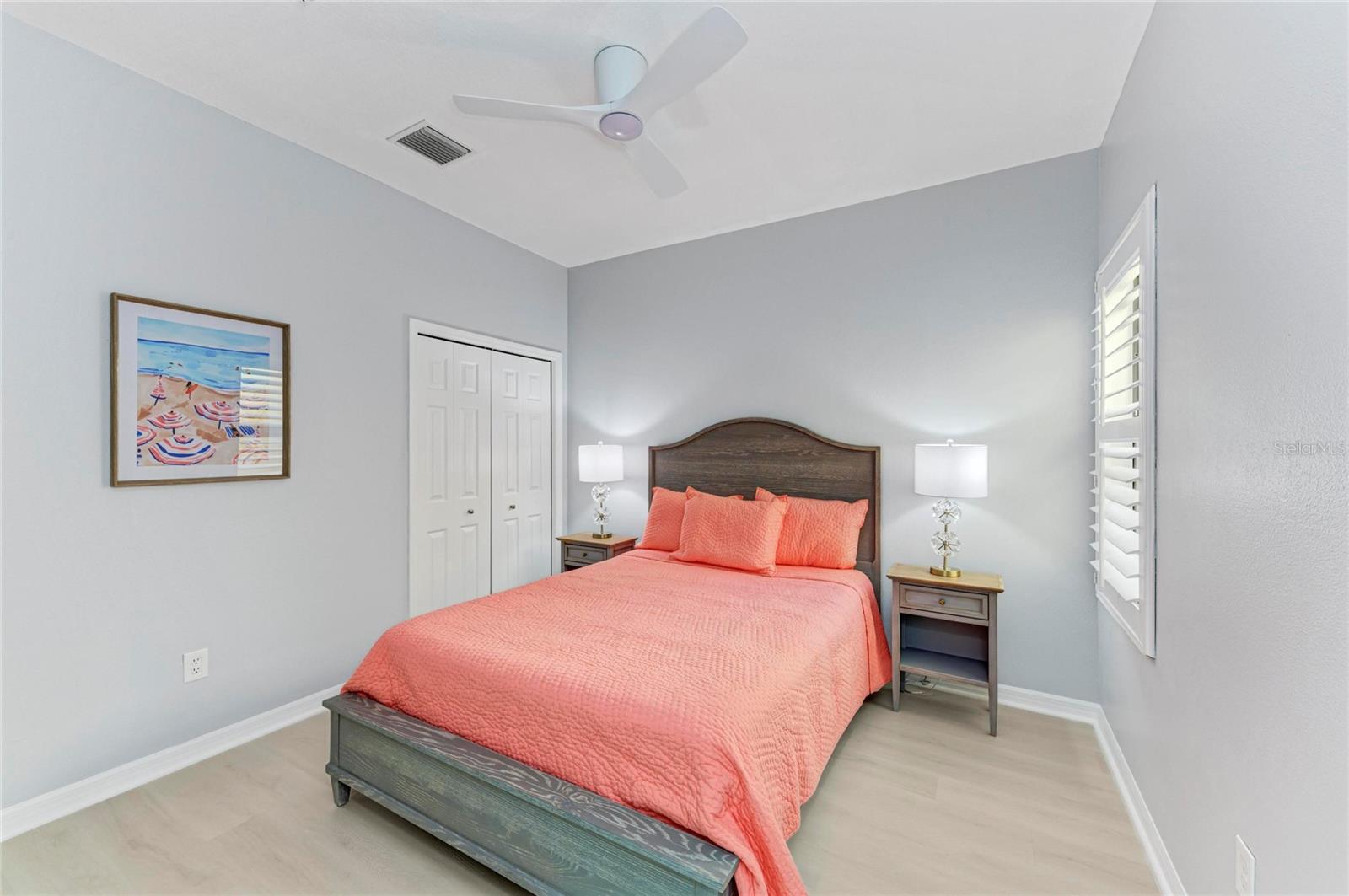 PALMA SOLA TRACE CONDO OR2185/736 - Residential