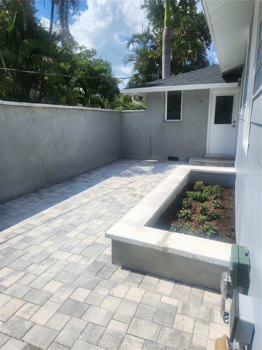 CHEROKEE PARK 2 - Residential Lease