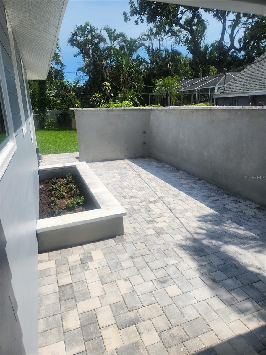 CHEROKEE PARK 2 - Residential Lease