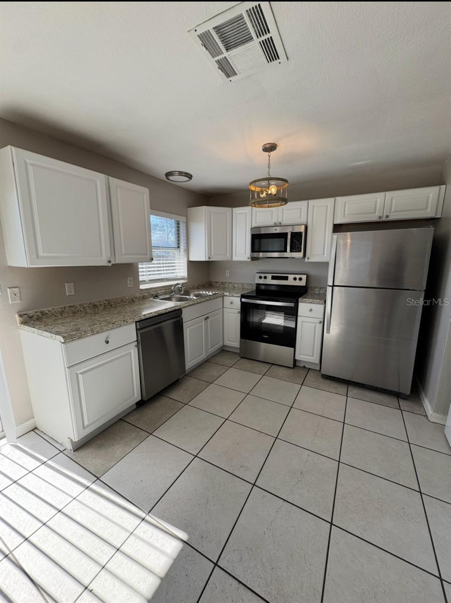 POINCIANA NBRHD 1 SOUTH VILLAGE 1 - Residential Lease