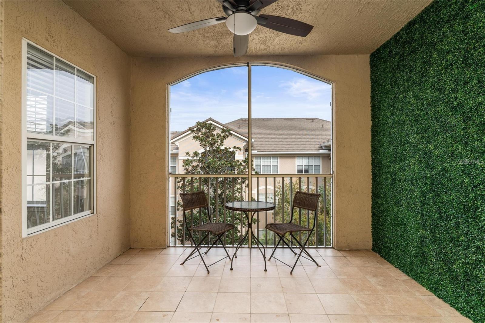 SUMMERGATE CONDO - Residential