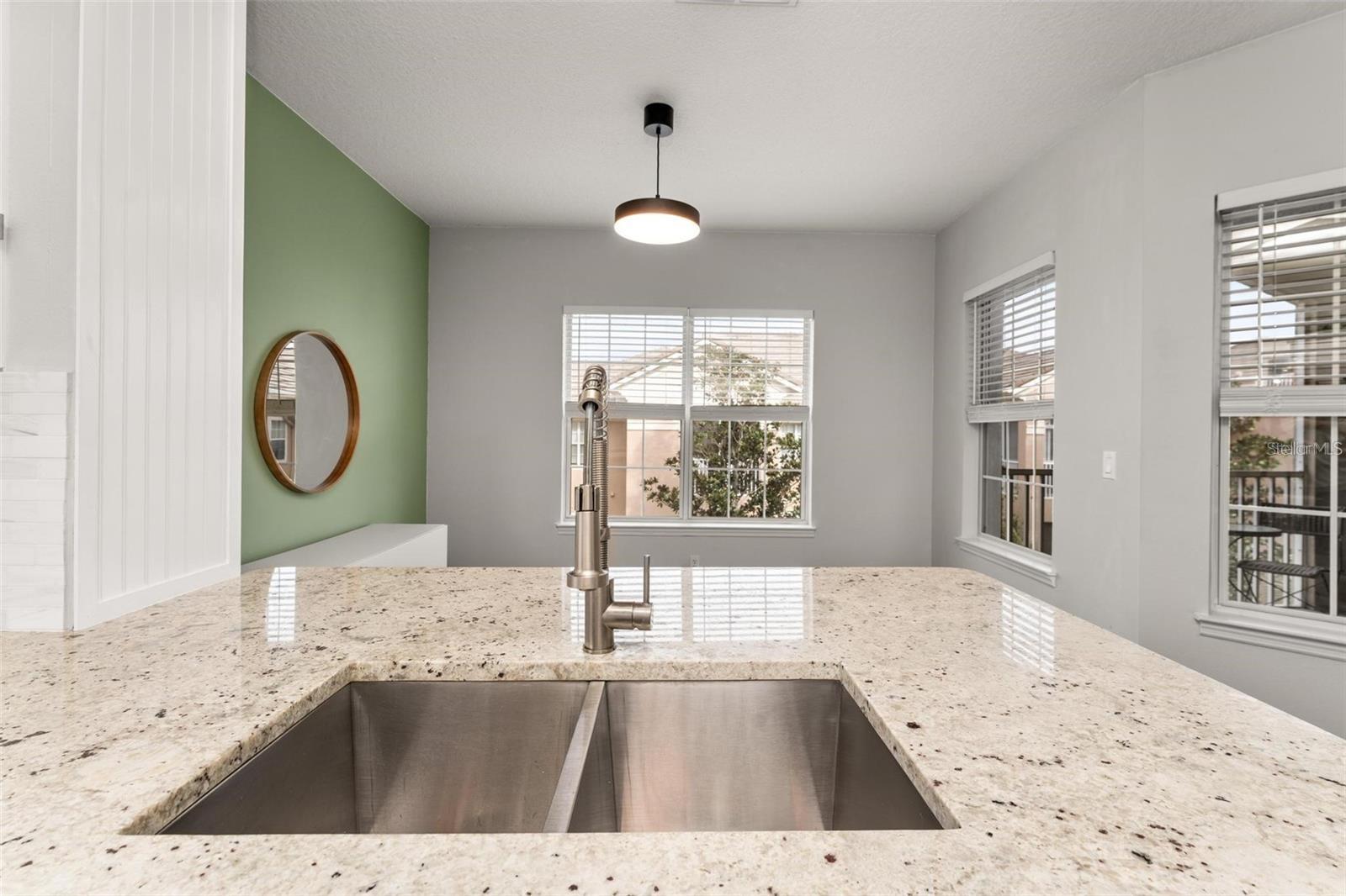 SUMMERGATE CONDO - Residential