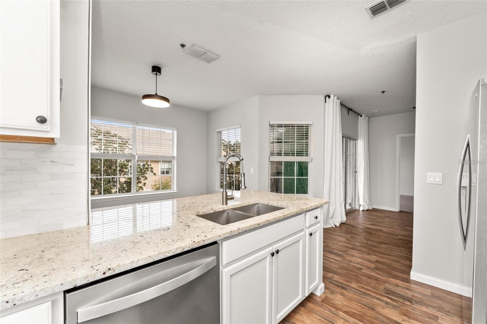 SUMMERGATE CONDO - Residential