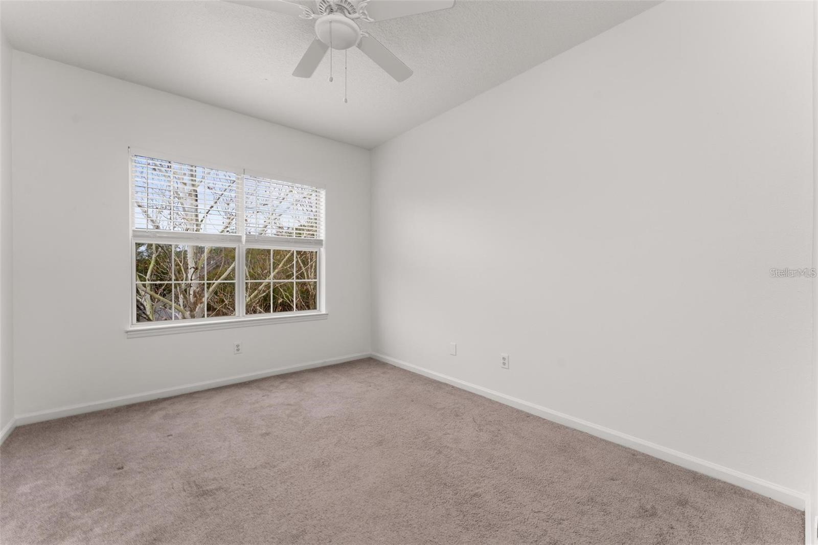 SUMMERGATE CONDO - Residential