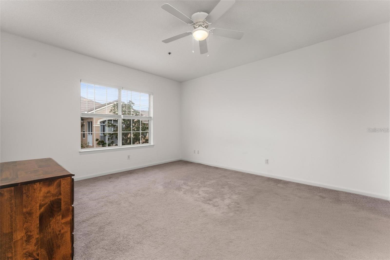 SUMMERGATE CONDO - Residential