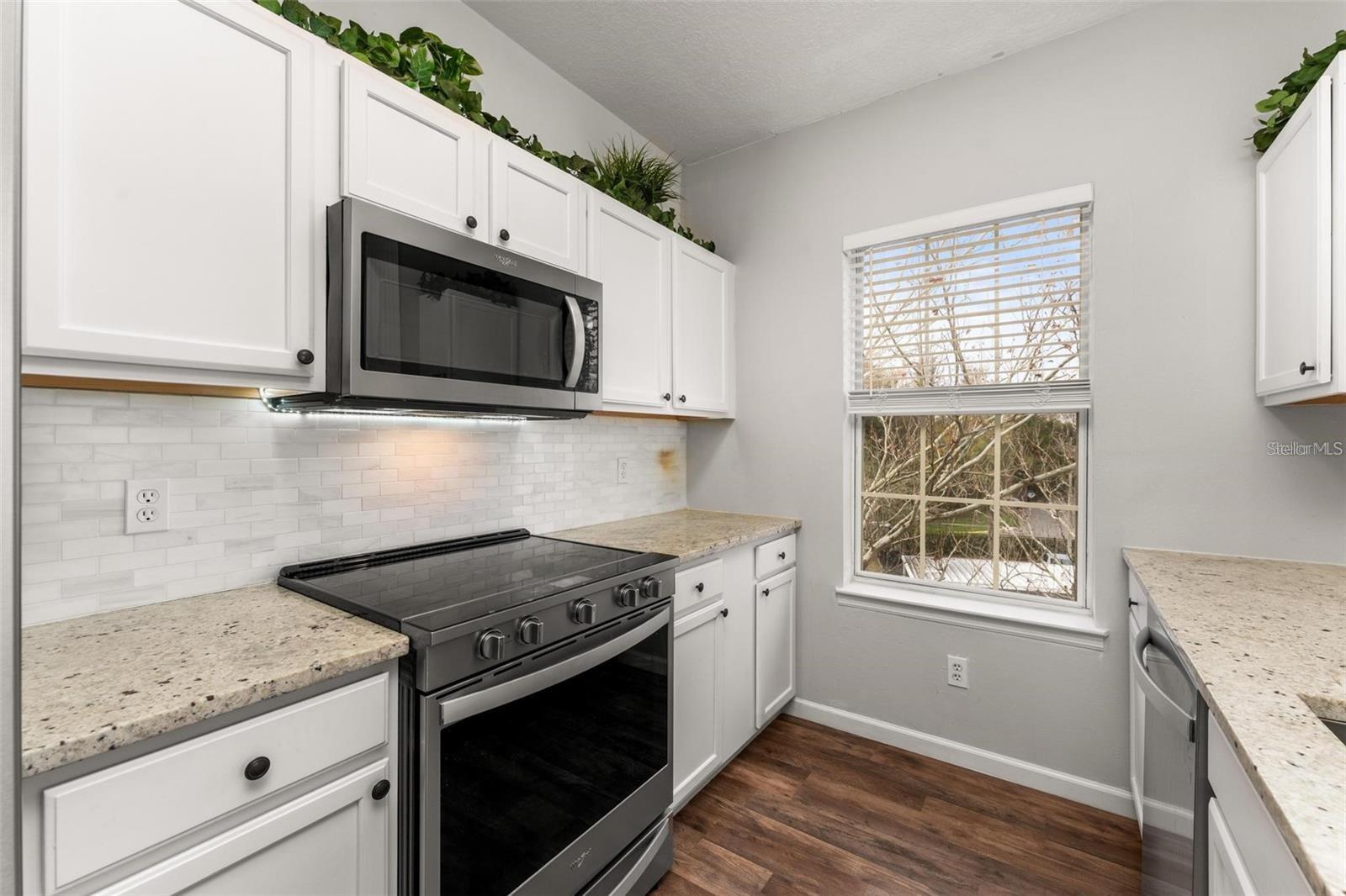 SUMMERGATE CONDO - Residential